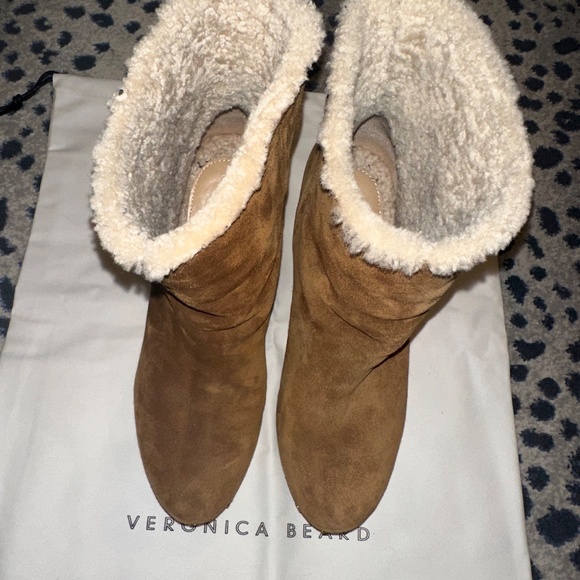 VERONICA BEARD Daxi Suede Shearling-Lined Booties - Size 8.5 M - Picture 9 of 10